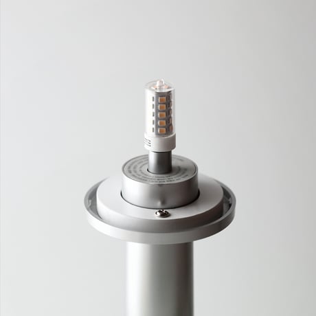 "ILKW." SNOWMAN 15 PORTABLE - WHITE & SILVER