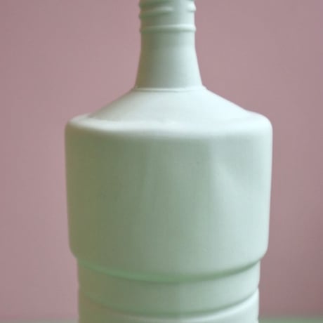 "Foekje Fleur" porcelain bottle vase - mint -