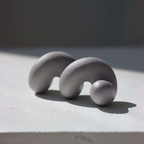 " KIKUCHI SHUNJI / 菊池 俊治 " object S - gray