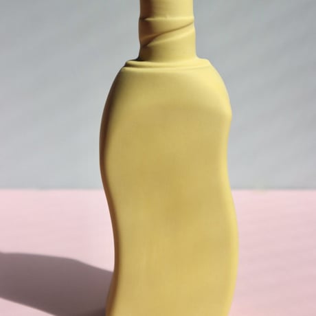 "Foekje Fleur" porcelain bottle vase - sun -