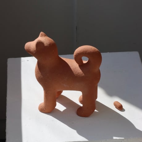" KIKUCHI SHUNJI / 菊池 俊治 " 遠くをみつめる犬 - L