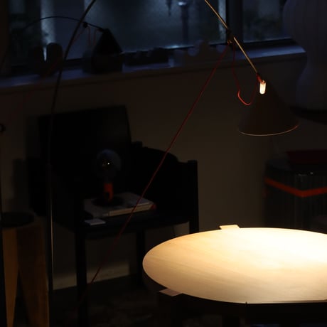 " Midgard licht " AYNO L Floor Lamp - SILK GREY