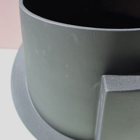 "Light&Ladder" VAYU Ceramic Floor Planter - coal -
