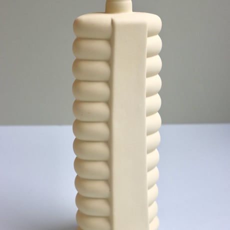 "Foekje Fleur" porcelain bottle vase - fresh yellow -