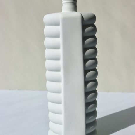 "Foekje Fleur" porcelain bottle vase - mint -