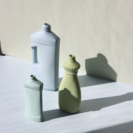 "Foekje Fleur" porcelain bottle vase - mint -