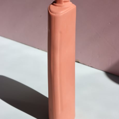 "Foekje Fleur" porcelain bottle vase - salmon  -