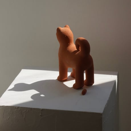 " KIKUCHI SHUNJI / 菊池 俊治 " 遠くをみつめる犬 - L