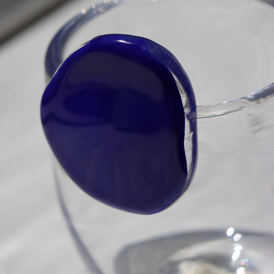 6892e3020b53bcbef126c9fd