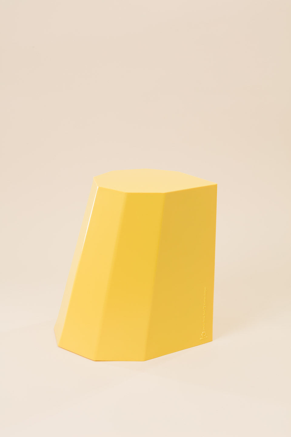 アーノルドサーカススツール yellow アーノルドサーカス スツール / イエローMartino Gamper（マル
