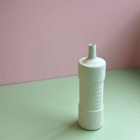 "Foekje Fleur" porcelain bottle vase - mint -