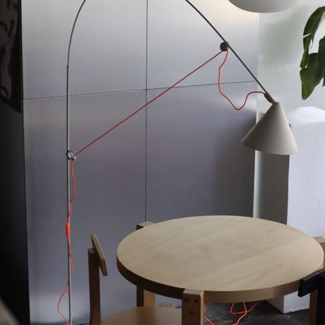 " Midgard licht " AYNO L Floor Lamp - SILK GREY