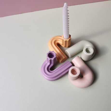 "OCTAEVO" Templo Candle Holder - pink  -
