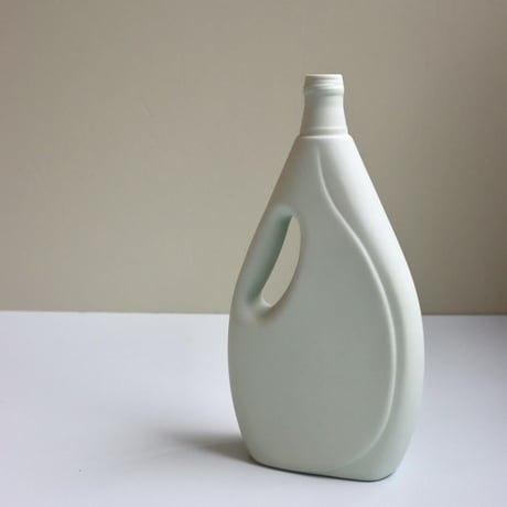 "Foekje Fleur" porcelain bottle vase - mint -