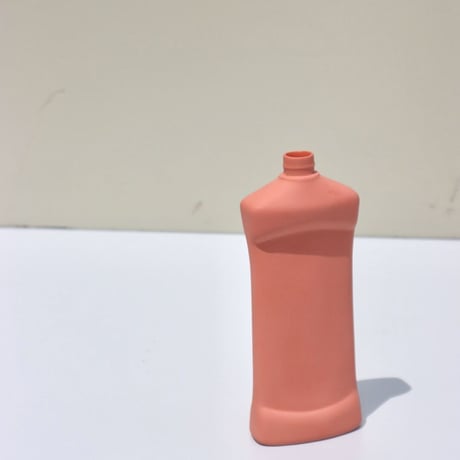 "Foekje Fleur" porcelain bottle vase - salmon -