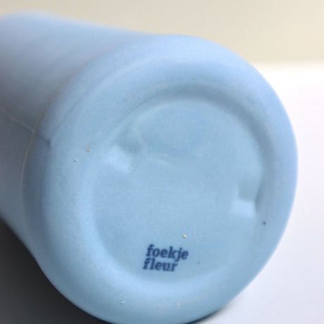 "Foekje Fleur" porcelain bottle vase - Bright Sky  -