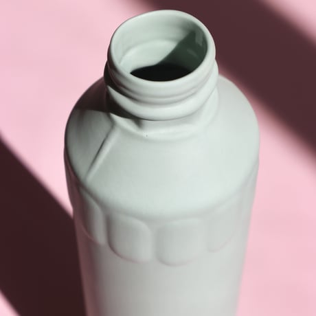 "Foekje Fleur" porcelain bottle vase - mint  -
