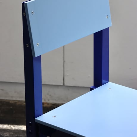“JOY OBJECTS“ CHAIR ONE KLEIN & LITTLE WAVE
