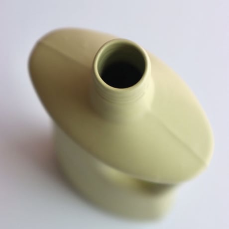 "Foekje Fleur" porcelain bottle vase - spring -