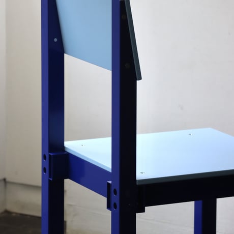 “JOY OBJECTS“ CHAIR ONE KLEIN & LITTLE WAVE