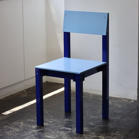 “JOY OBJECTS“ CHAIR ONE KLEIN & LITTLE WAVE