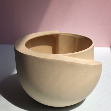 "Light&Ladder" VAYU ceramic tabletop planter - sand -