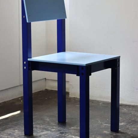 “JOY OBJECTS“ CHAIR ONE KLEIN & LITTLE WAVE