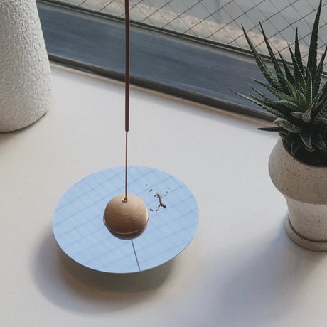 “ERINA CALDEIRA STUDIO" SPACE. incense stand / お香立て - Beech & Stainless Steel