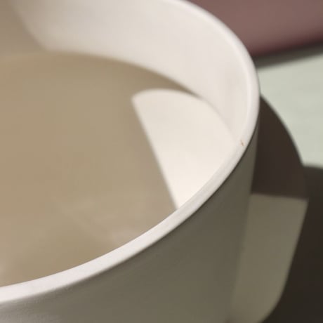 "Light&Ladder" VAYU Ceramic Floor Planter - snow -