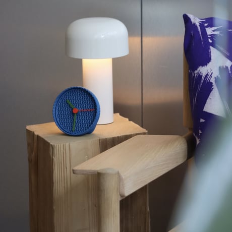 "SHINKOGEISHA / 新工芸舎" TILDE - Desk Clock - Blue