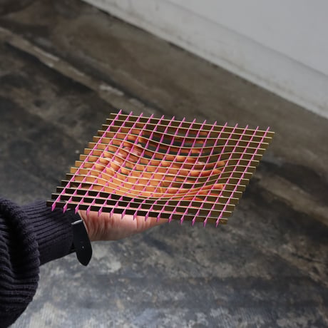 "Fundamental Berlin" Gravity - tray -  MAGENTA & BRASS
