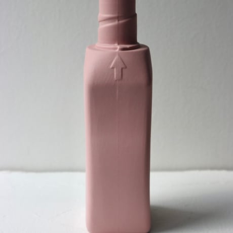 "Foekje Fleur" porcelain bottle vase - powder -