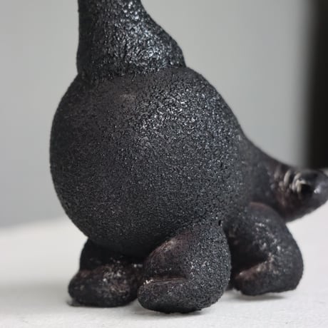 “ MIWA ITO × BLACK " DINOSAUR SCULPTURE - C