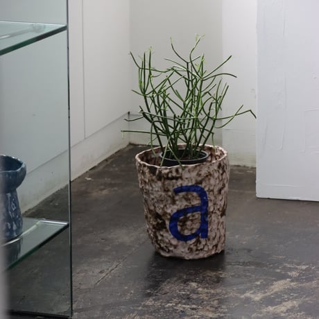"SHOKKI" Planter