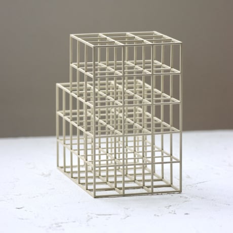 " SO TANAKA " Liminal Object - LO_01 White