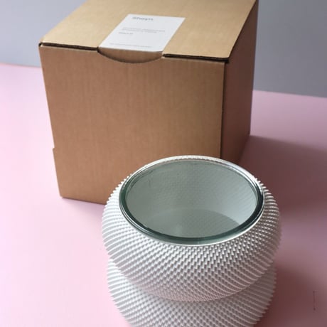 "Sheyn." Dorn 253g 1c Planter - College White -