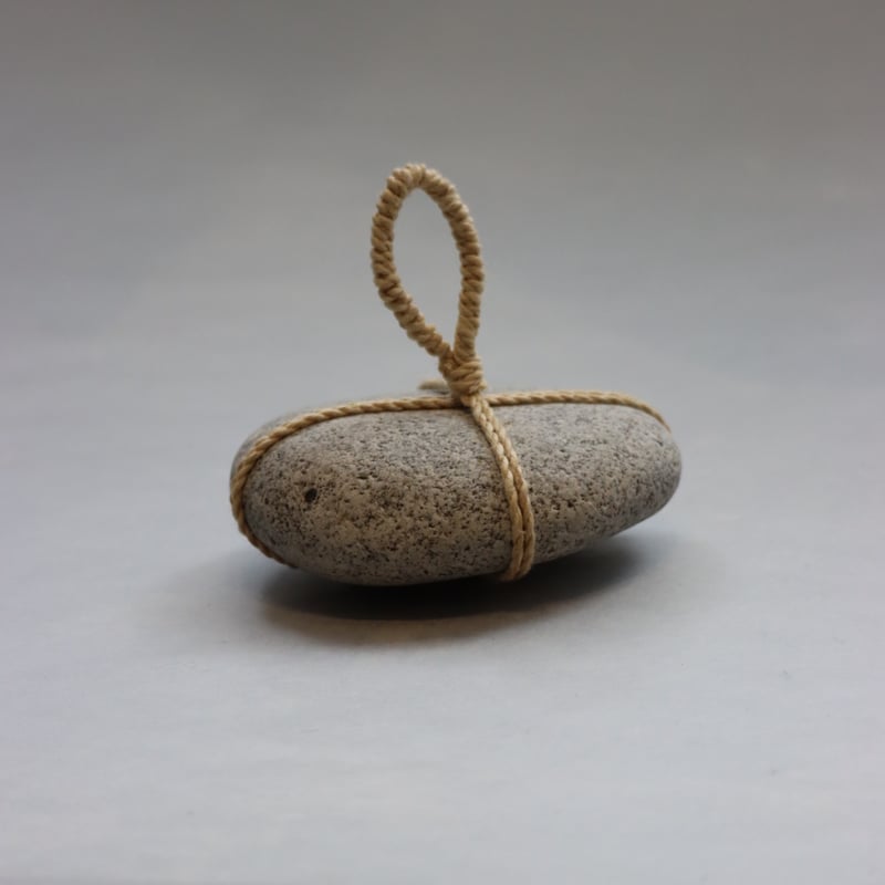 苔むした古い宝珠・関守石・オブジェ WARA 