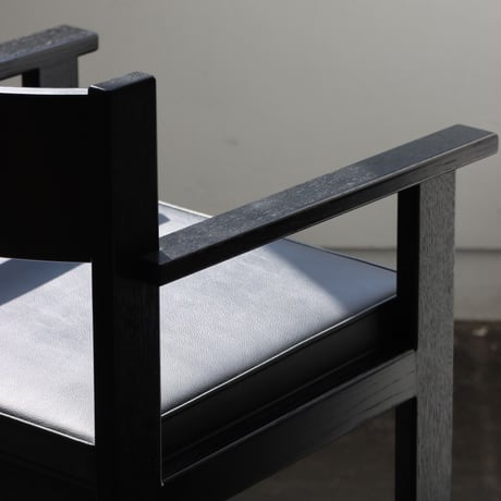 " PLYAL " Hi chair