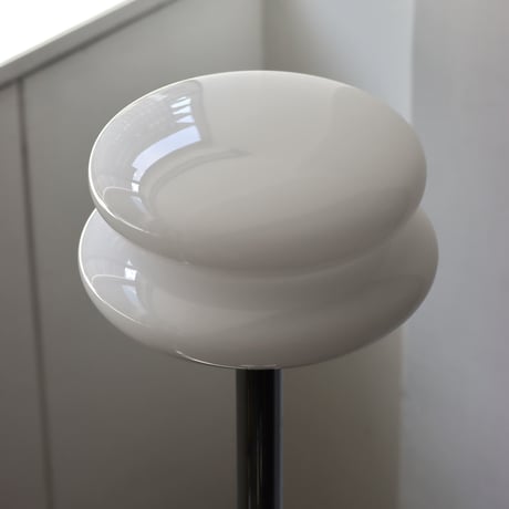 "ILKW." SNOWMAN 22 FLOOR - WHITE & SILVER