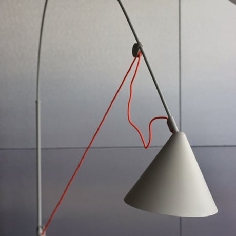 " Midgard licht " AYNO L Floor Lamp - SILK GREY