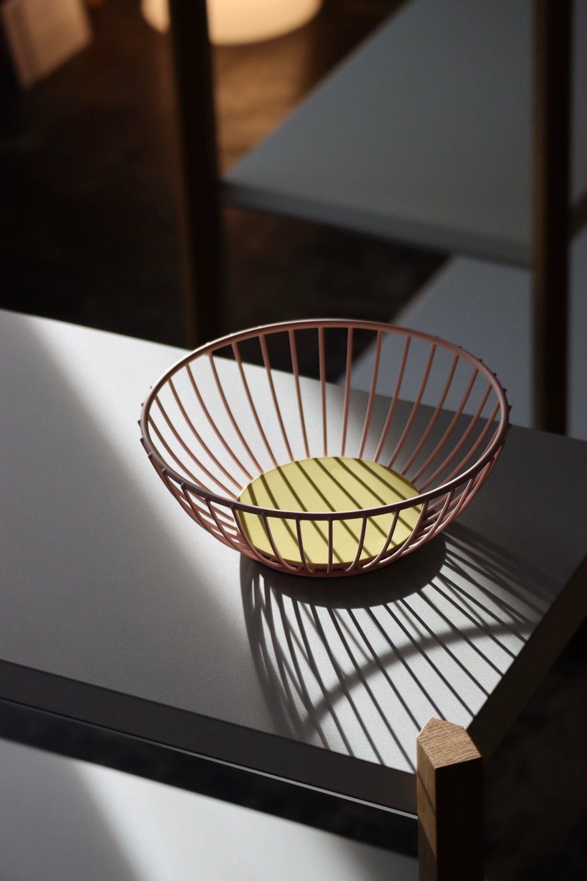 OCTAEVO Iris Wire Basket Large バスケット Iris Wire Basket - Elegant Fruit Basket | OCTAEVO – Octaevo