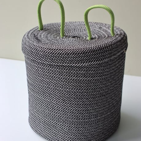 "UGLY RUGLY" MEDIUM LOOPY LID BASKET - STRIP -