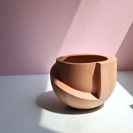 "Light&Ladder" VAYU ceramic tabletop planter - terracotta -