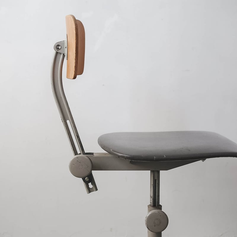Ahrend de Cirkel drafting chair Friso Kramer | Ahrend de Cirkel drafting chair Friso Kramer |