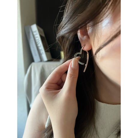 ss979 ピアス