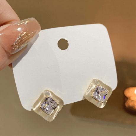 milk candy ピアス