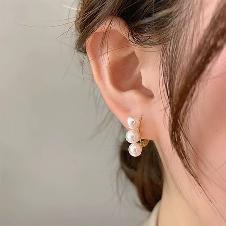 triple pearl キャッチレスピアス