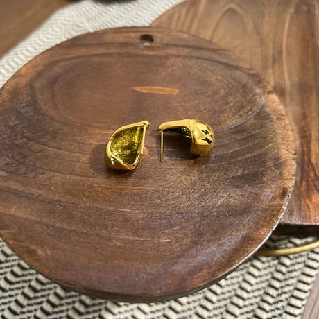 ss007 ピアス