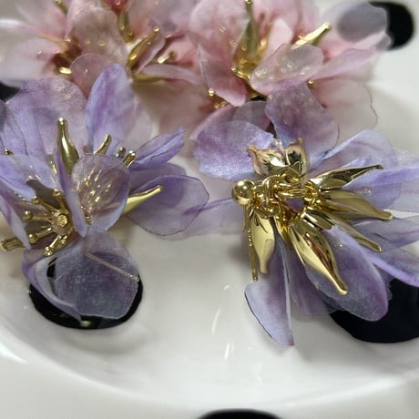 Violetta ピアス イヤリング