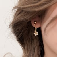 Perlina dropピアス　イヤリング
